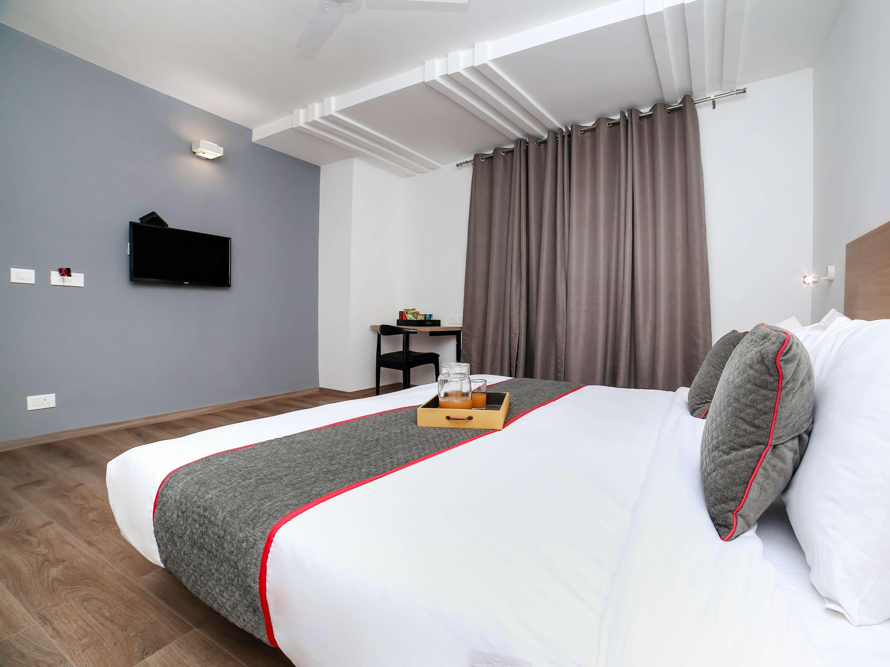 Collection O Townhouse 069 Hotel Гургаон Екстериор снимка
