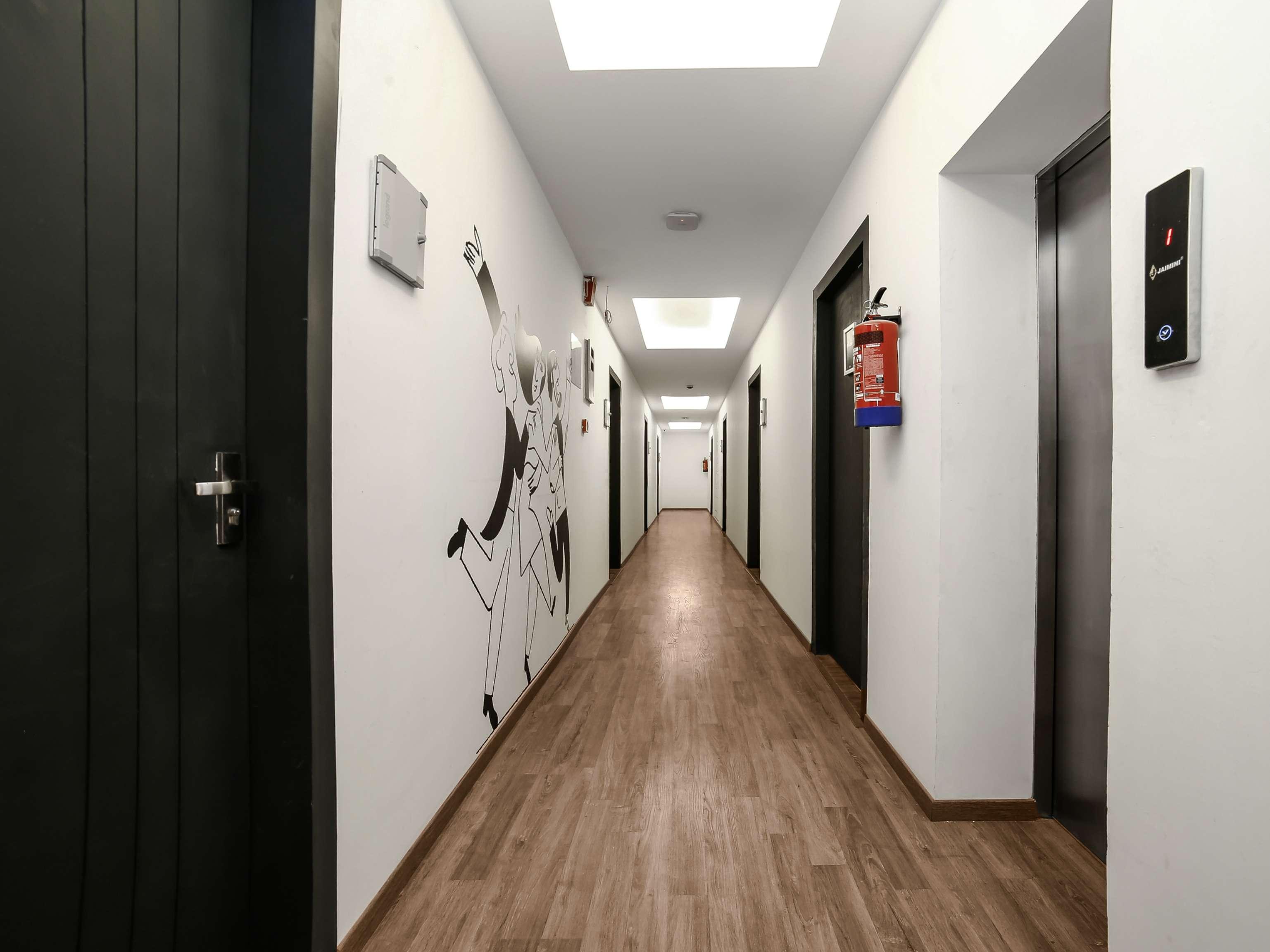 Collection O Townhouse 069 Hotel Гургаон Екстериор снимка