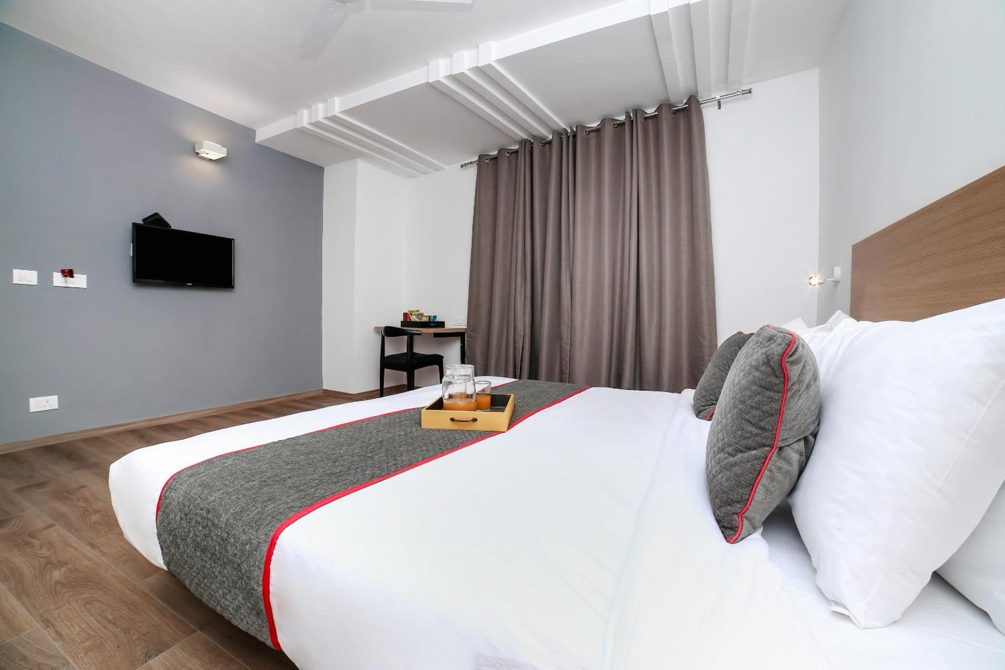 Collection O Townhouse 069 Hotel Гургаон Екстериор снимка