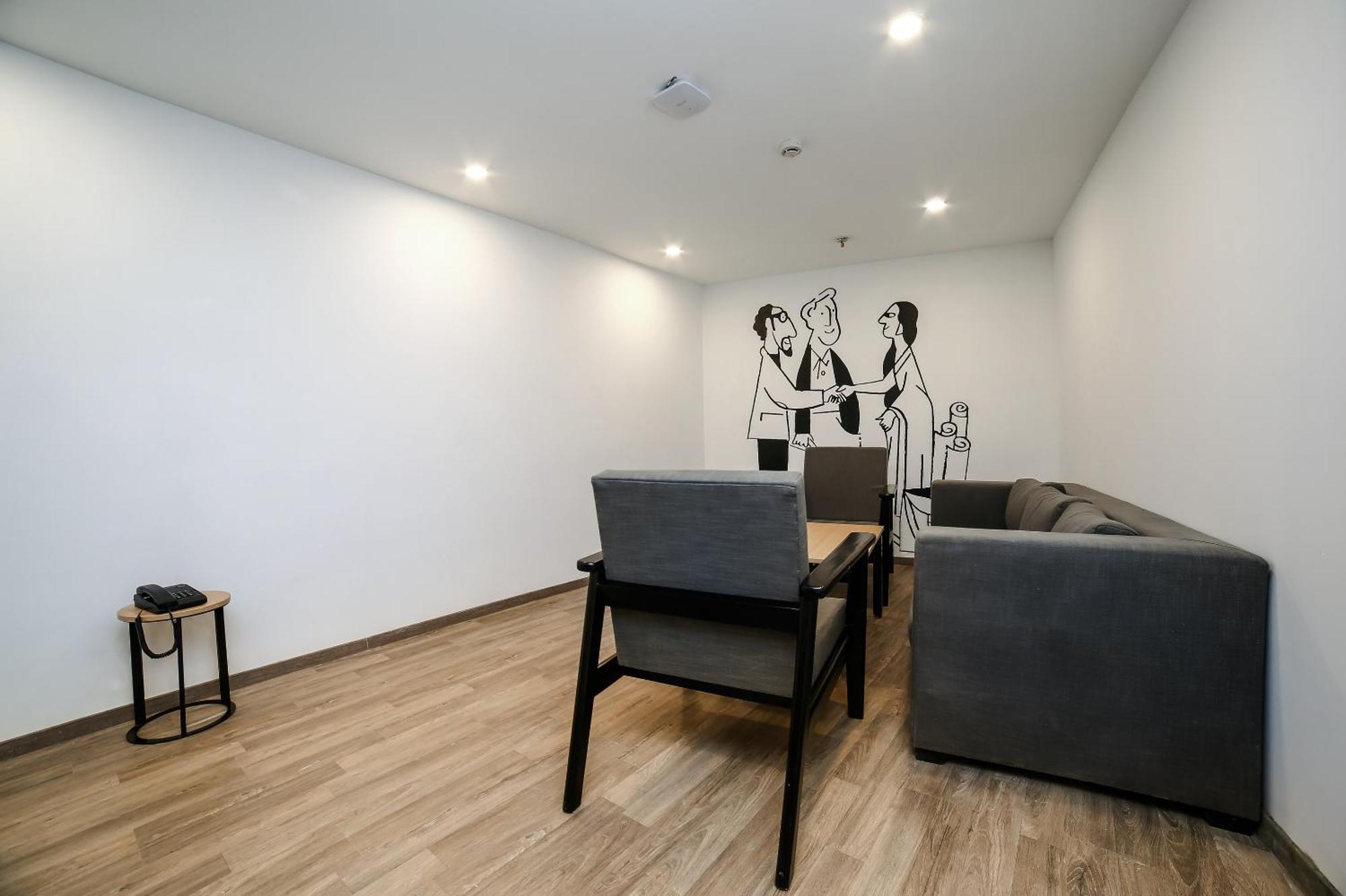 Collection O Townhouse 069 Hotel Гургаон Екстериор снимка