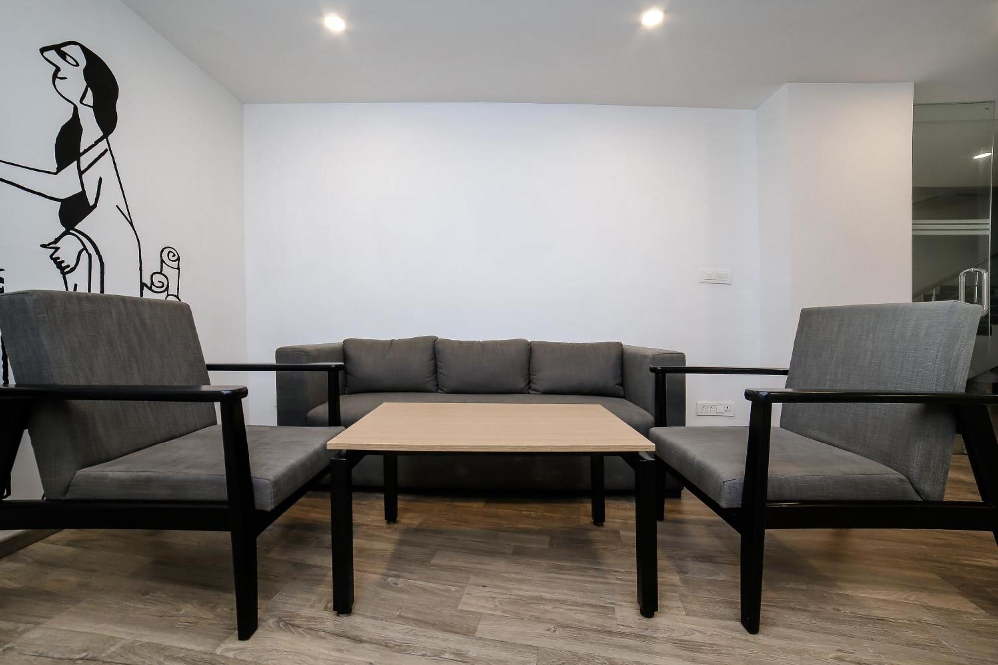 Collection O Townhouse 069 Hotel Гургаон Екстериор снимка