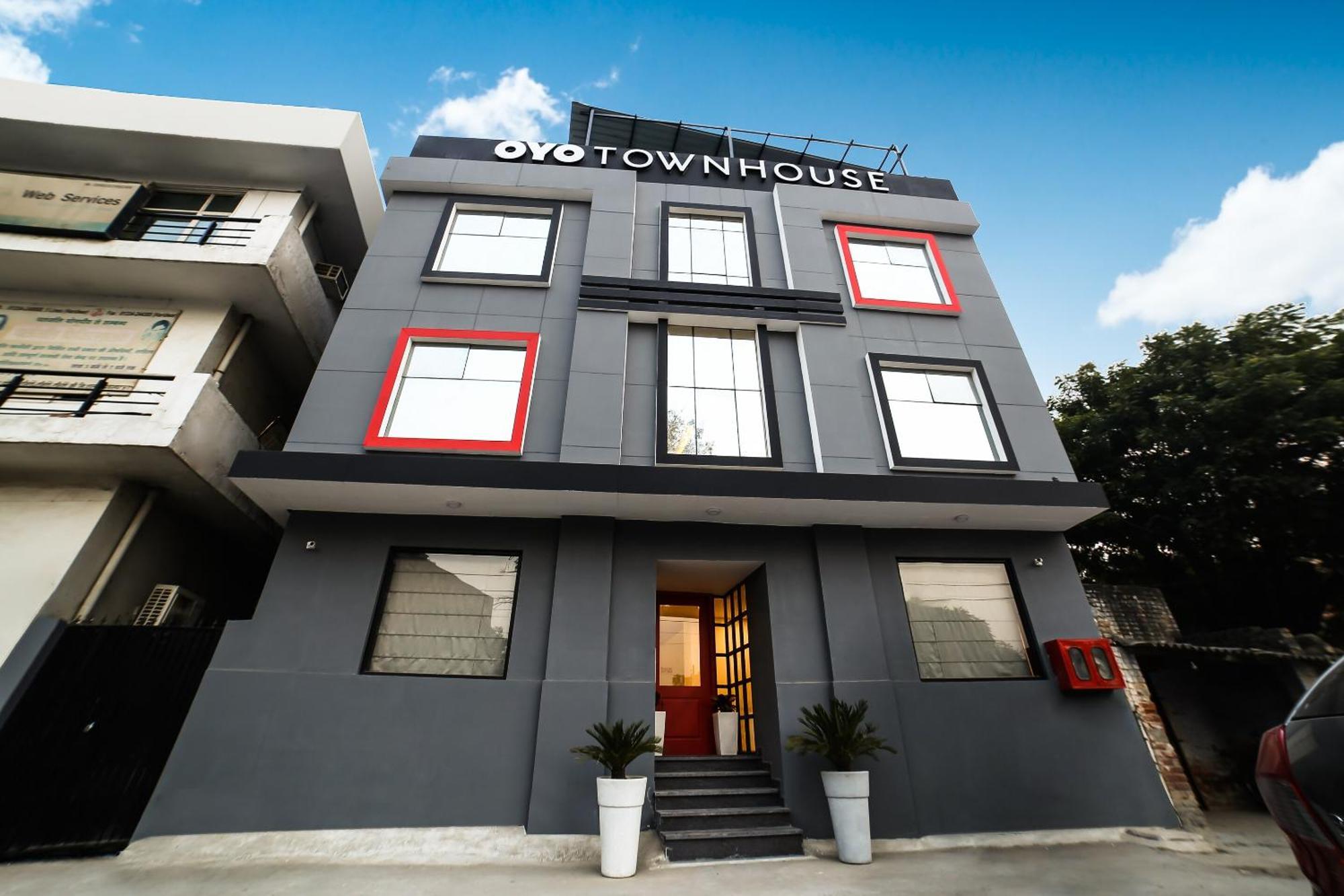Collection O Townhouse 069 Hotel Гургаон Екстериор снимка