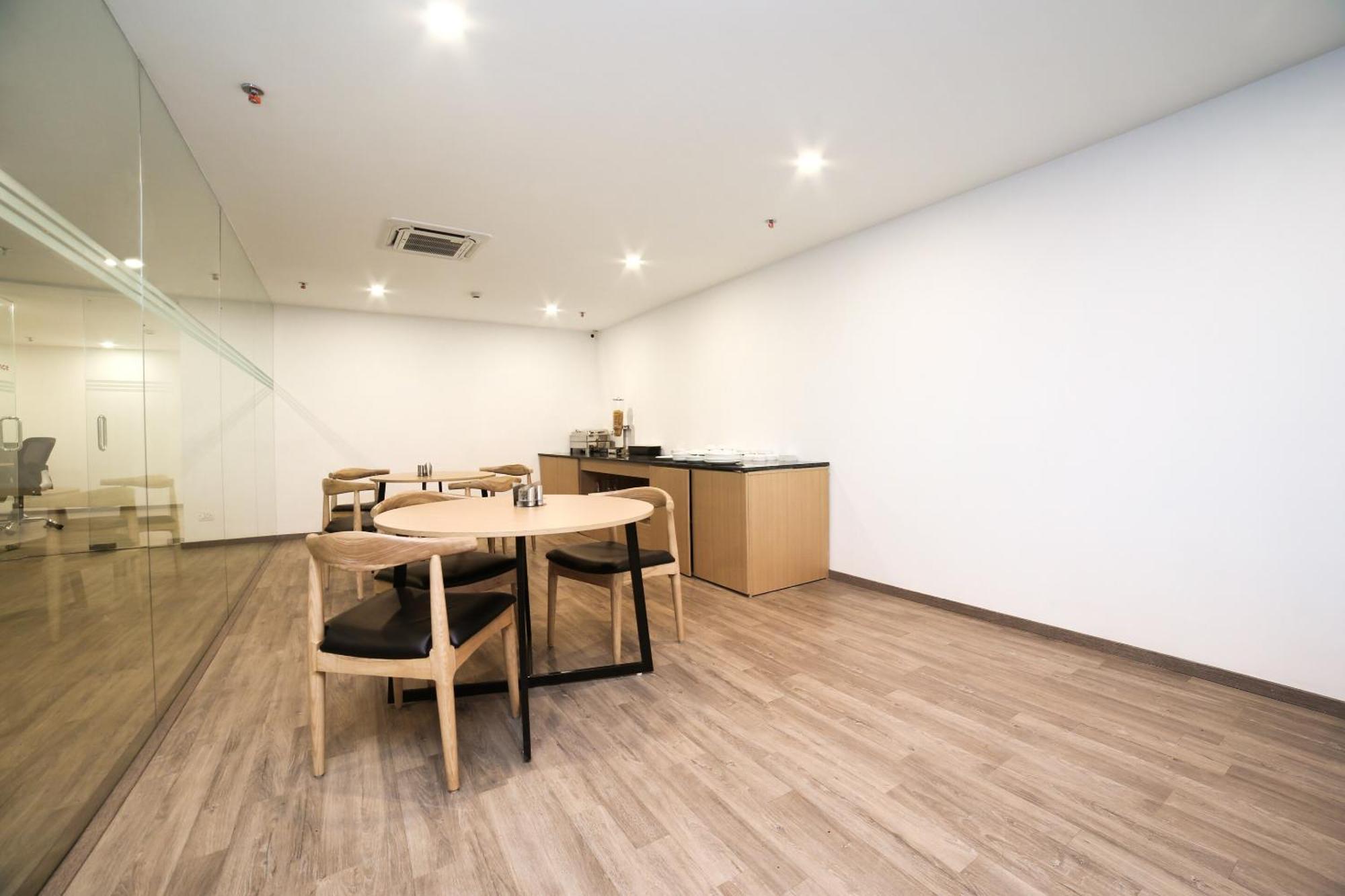 Collection O Townhouse 069 Hotel Гургаон Екстериор снимка