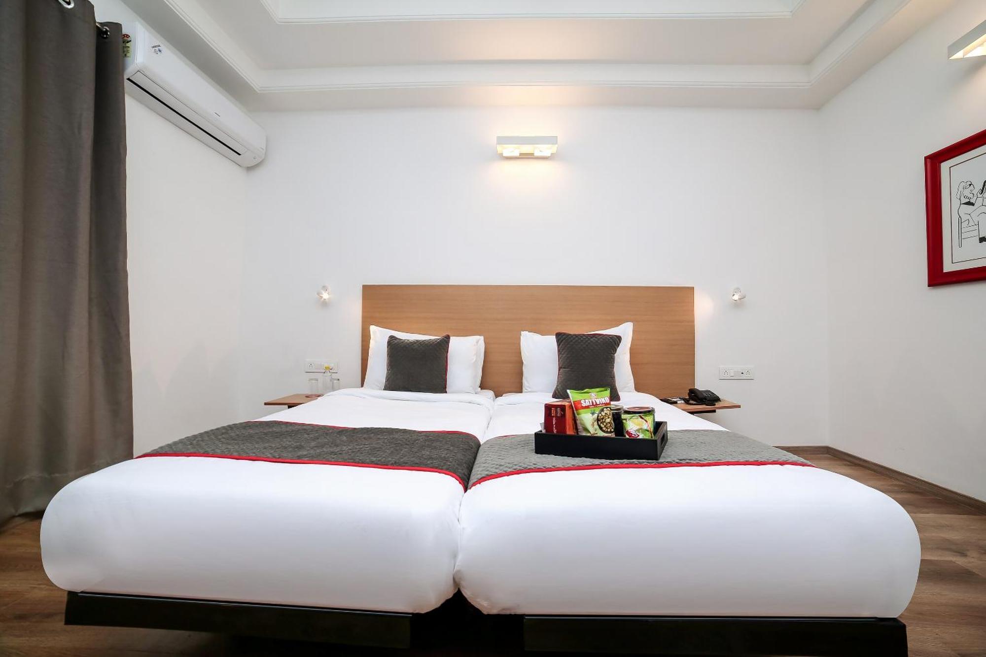 Collection O Townhouse 069 Hotel Гургаон Екстериор снимка